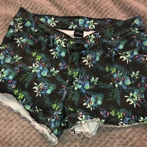 Stitch shorts